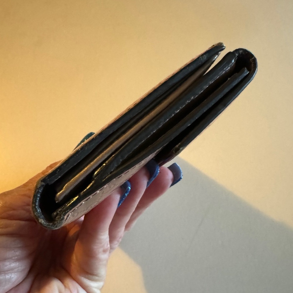 GUCCI Guccisima Patent Leather long Heart Wallet Authentic - Picture 11 of 16